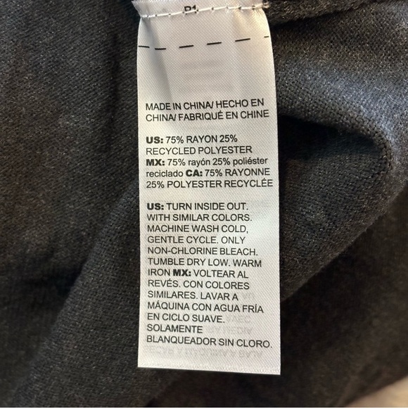 NWT Chico’s Beaded Charcoal Grey Pullover Top, Size 0 Small - Picture 9 of 9